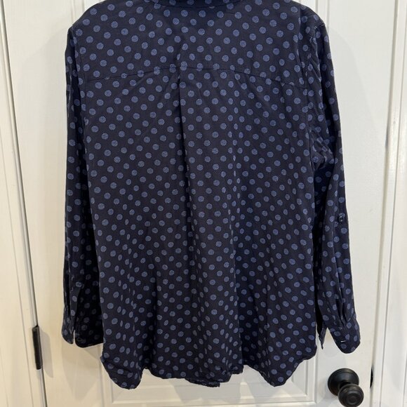 Talbots 2xk Long-Sleeve Button Down Navy Blue w/ Light Blue Dots EUC Workwear - Picture 4 of 5